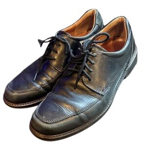 Echo men’s black leather lace up dress shoe very good condition size men’s 9